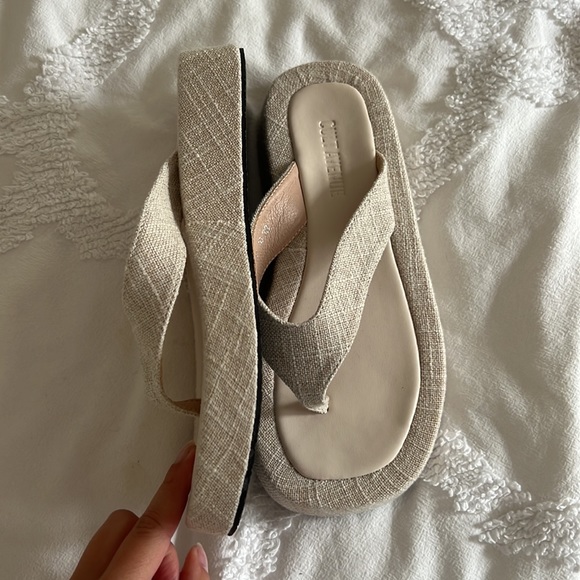 platform flip flops - Picture 2 of 3